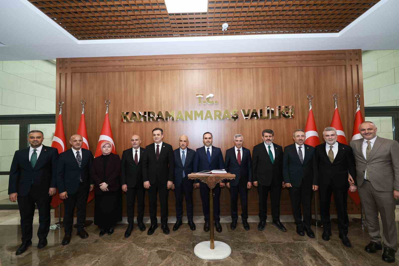 bakan kacir kahramanmarasta sogep projelerinin imza torenine katildi 2 FXUqvVUA