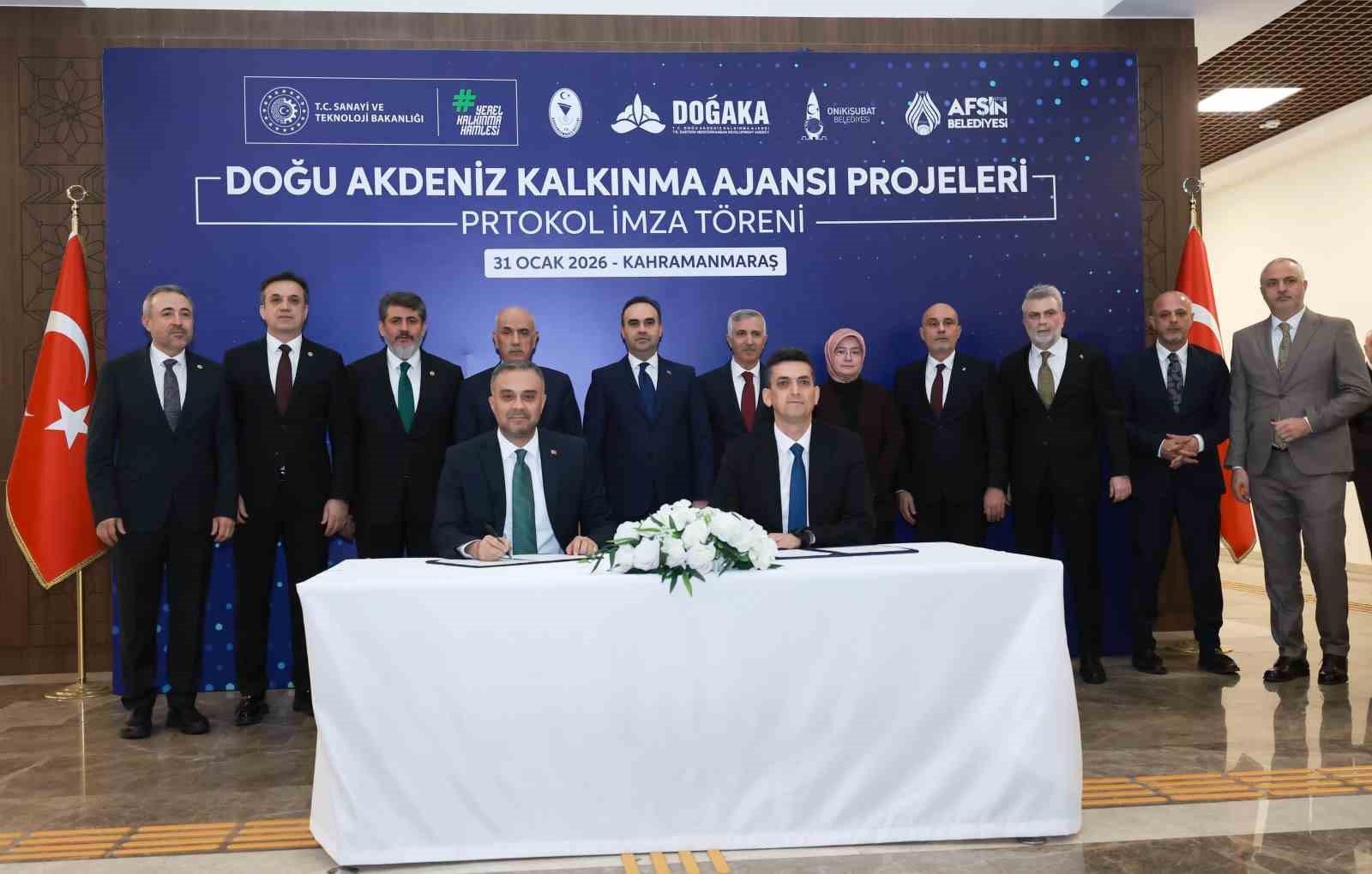 bakan kacir kahramanmarasta sogep projelerinin imza torenine katildi 3 CqEWNACB