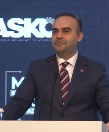 bakan-kacir-milli-teknoloji-hamlesi-tam-bagimsiz-turkiye-yolculugudur-6QfRKAe5.jpg