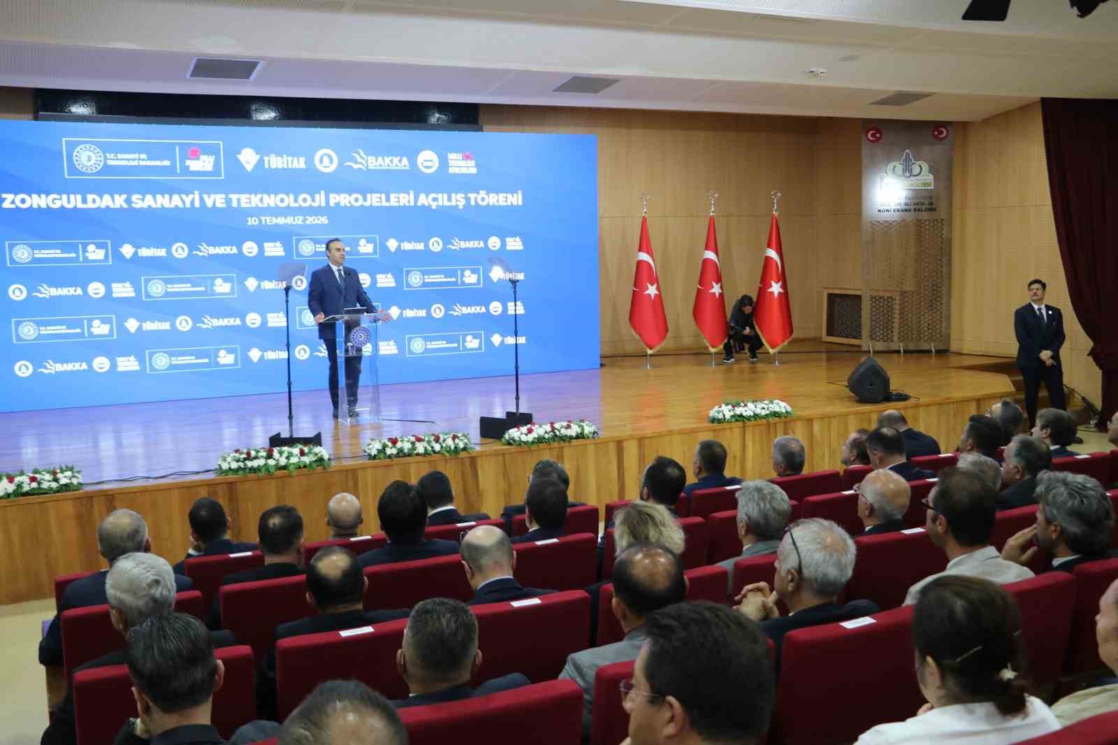 Bakan Kacır: "NATO Zirvesi’nde Türkiye’nin gücü bir kez daha görüldü" 8 bakan kacir nato zirvesinde turkiyenin gucu bir kez daha goruldu 4 sJFAu3ap