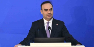 bakan-kacir-otomotiv-ihracatimiz-415-milyar-dolarla-rekor-tazeledi-yl52zOPe.jpg