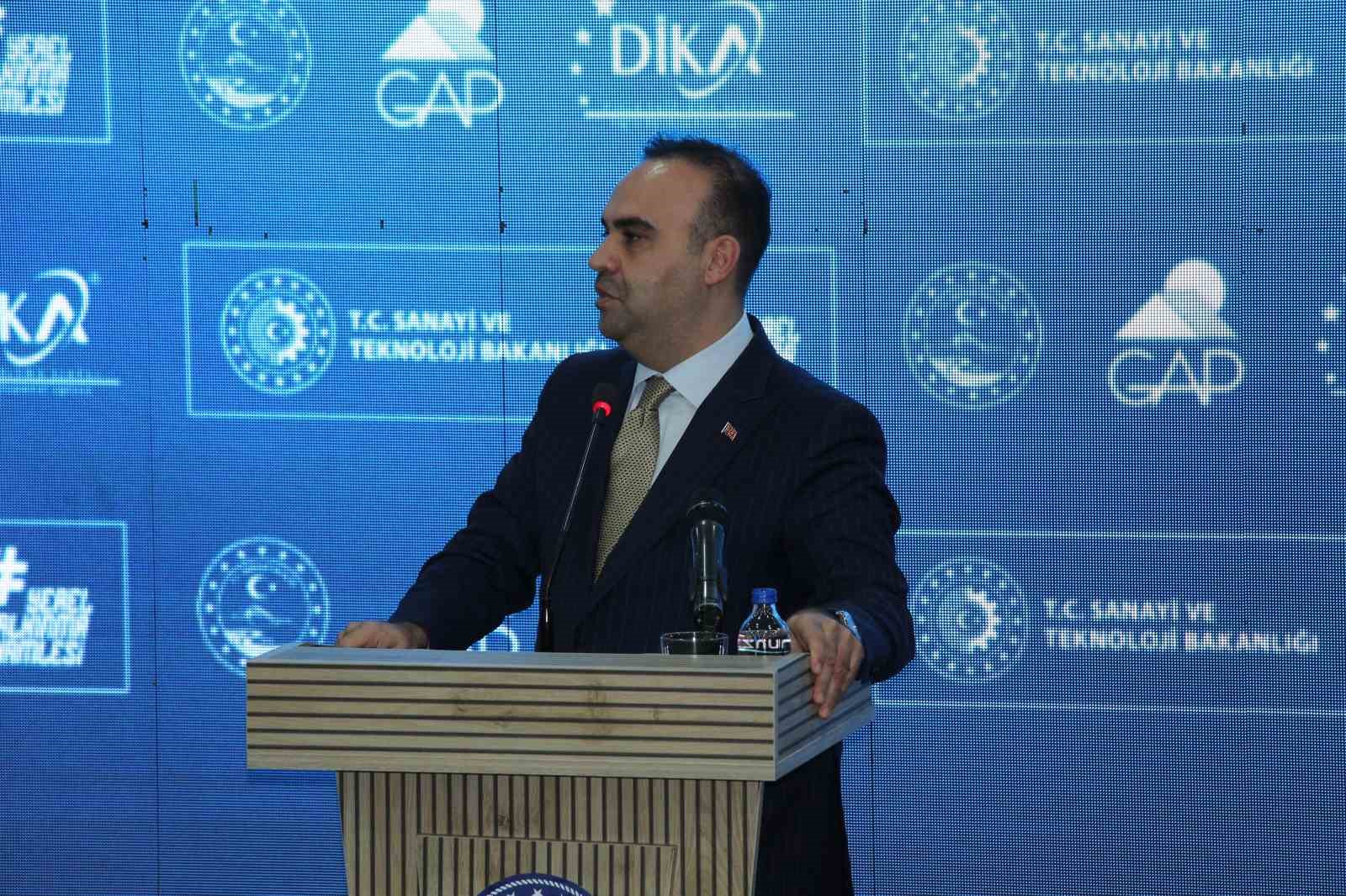 bakan kacir sirnakta 341 milyon liralik 11 yeni projeyi hayata geciriyoruz 2 jtrNkSV2