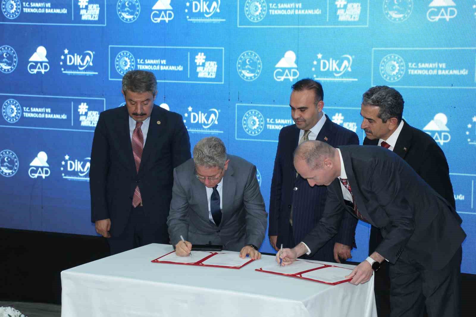 bakan kacir sirnakta 341 milyon liralik 11 yeni projeyi hayata geciriyoruz 5