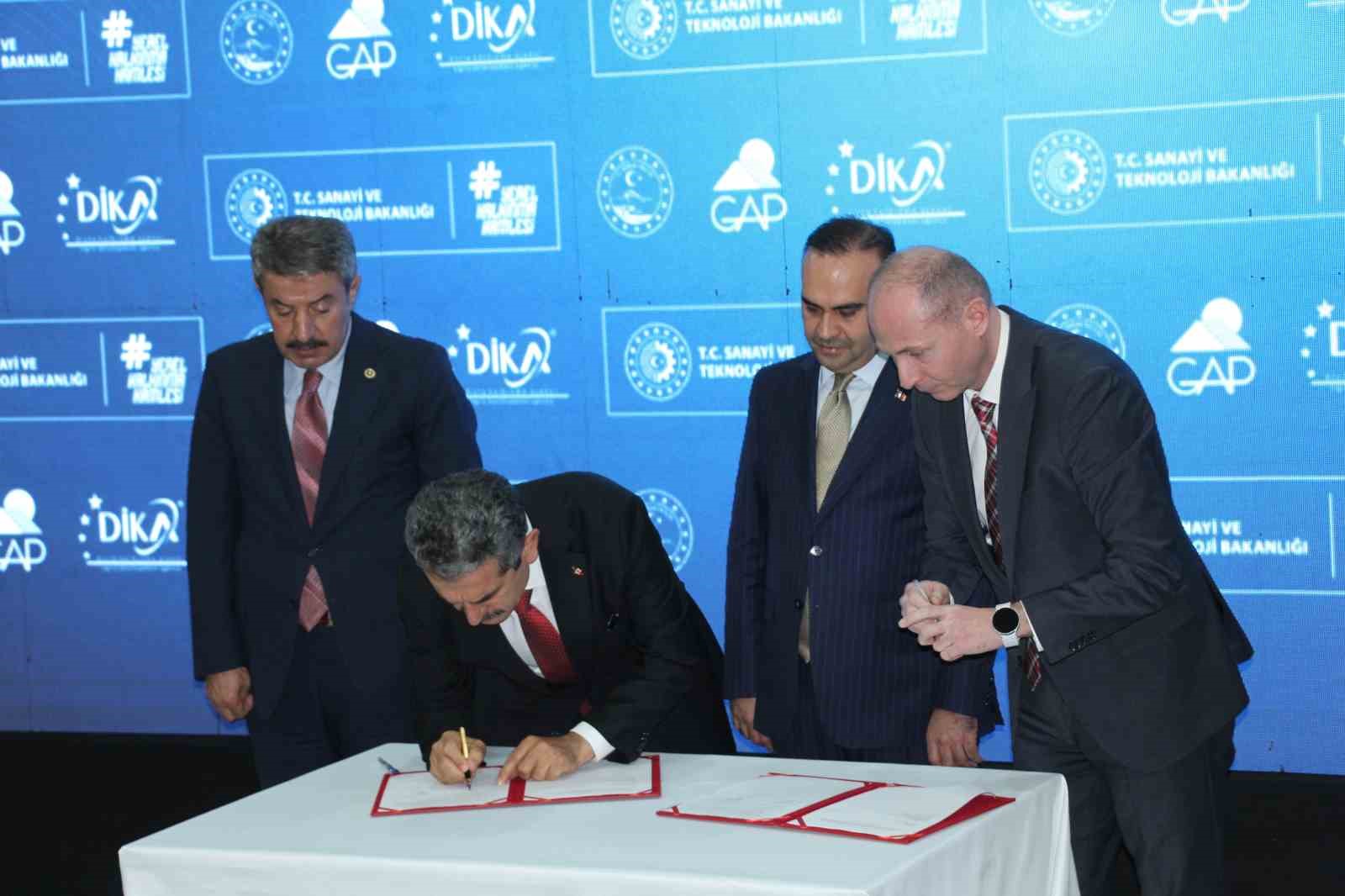bakan kacir sirnakta 341 milyon liralik 11 yeni projeyi hayata geciriyoruz 7 9BGRweDl