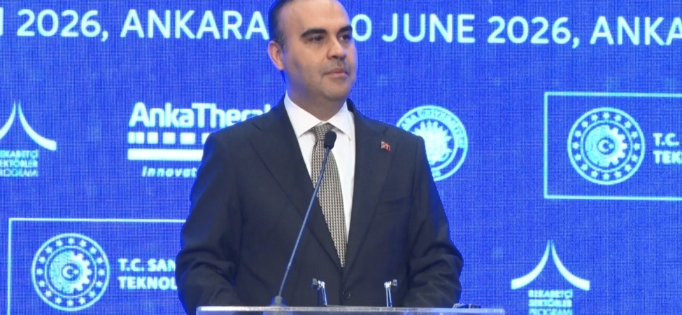 bakan-kacir-son-1-yilda-saglik-endustrisinde-yatirima-tesvik-belgesi-duzenleyerek-70-milyar-lira-YzqfvZZj.jpg