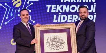 bakan-kacir-teknoloji-girisimlerinin-sermayesi-akil-sermayesidir-SwefJCDU.jpg