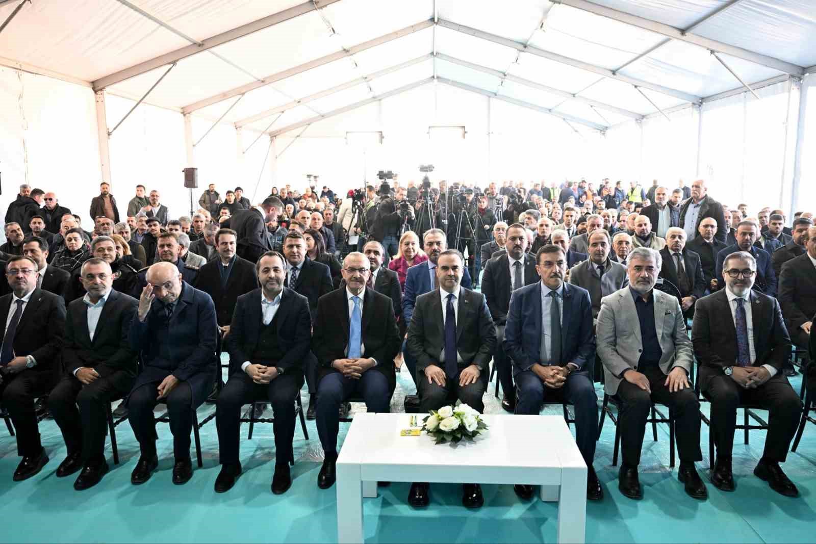 bakan kacir teknoloji ureten ve gelistiren turkiye idealini gercege donusturduk 2 GM6HXtgJ