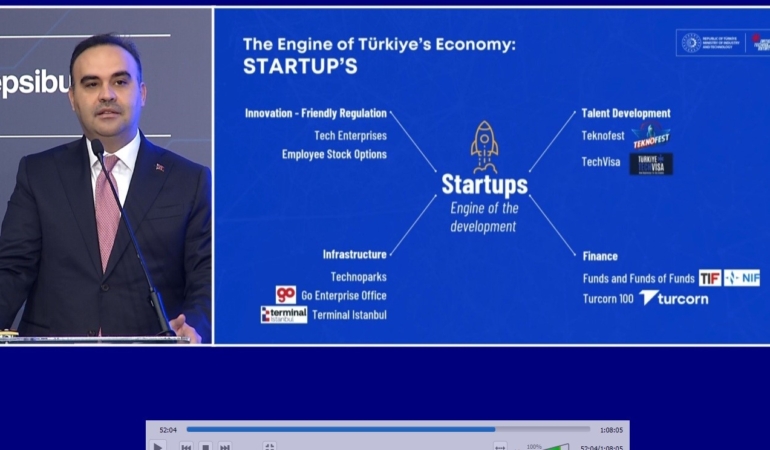 bakan-kacir-turcornlarimizin-toplam-degerinin-100-milyar-dolara-ulasmasini-hedefliyoruz-G4g88d82.jpg