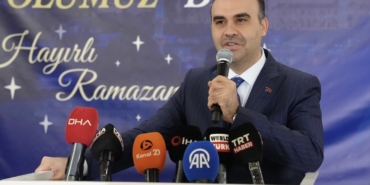 bakan-kacir-turk-milleti-muhrunu-gokyuzune-vurdu-Ams1Me7N.jpg
