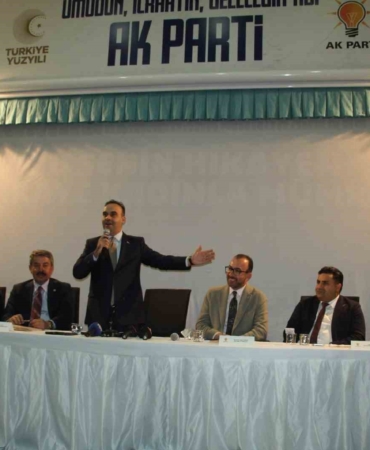 bakan-kacir-turkiye-sanayide-ve-teknolojide-avrupanin-uretim-merkezi-haline-geldi-4YdyLewy.jpg