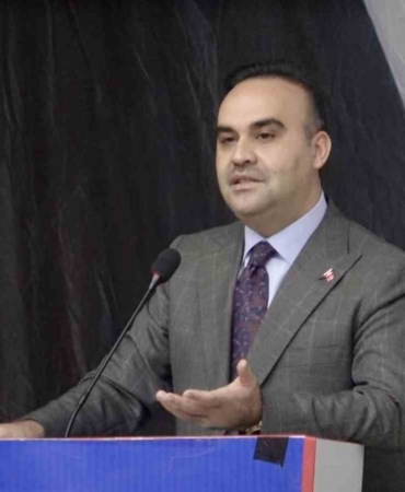 bakan-kacir-turkiye-teknolojiyle-kalkinan-bir-ulke-haline-geliyor-6veOhpYE.jpg