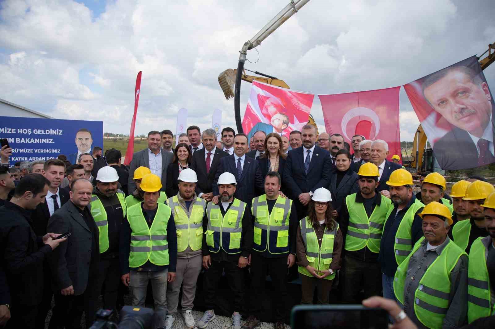 bakan kacir turkiye uretimde gucunu artiriyor yeni osb ile istihdam buyuyor 5 AkwW6e5s