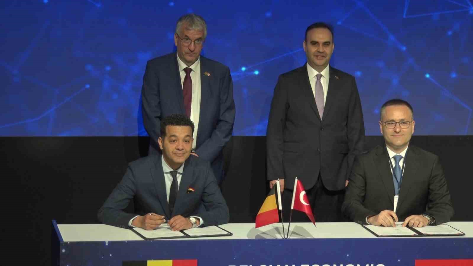 bakan kacir turkiye uretime baktigimiz zaman ozellikle askeri kullanimda dronlarda lider konumunda 4 UuqFRQ2P