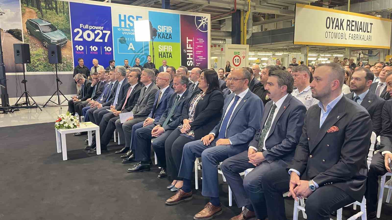 bakan kacir turkiyeye yatirim yapan kazaniyor 1 sL2288uF