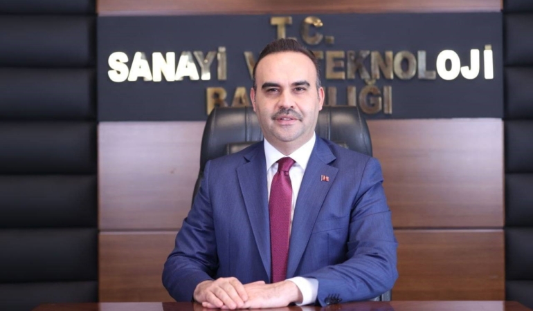 bakan-kacir-yenice-ihlamur-bali-avrupa-birliginde-tescil-edilen-43-cografi-isaretli-urunumuz-oldu-rgV9C1Sf.jpg