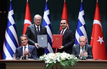 bakan kacir yunan mevkidasi theodorikakos ile bir araya geldi 1 KTdK6Ga5