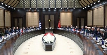 bakan-kacir-yunan-mevkidasi-theodorikakos-ile-bir-araya-geldi-qz9LHLVG.jpg