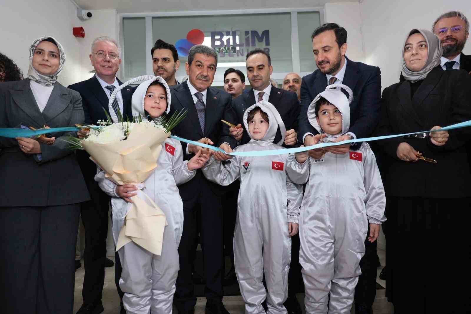 bakan kacirdan esenlere mujde ilceye muhtesem bir teknopark kazandiriyoruz 9