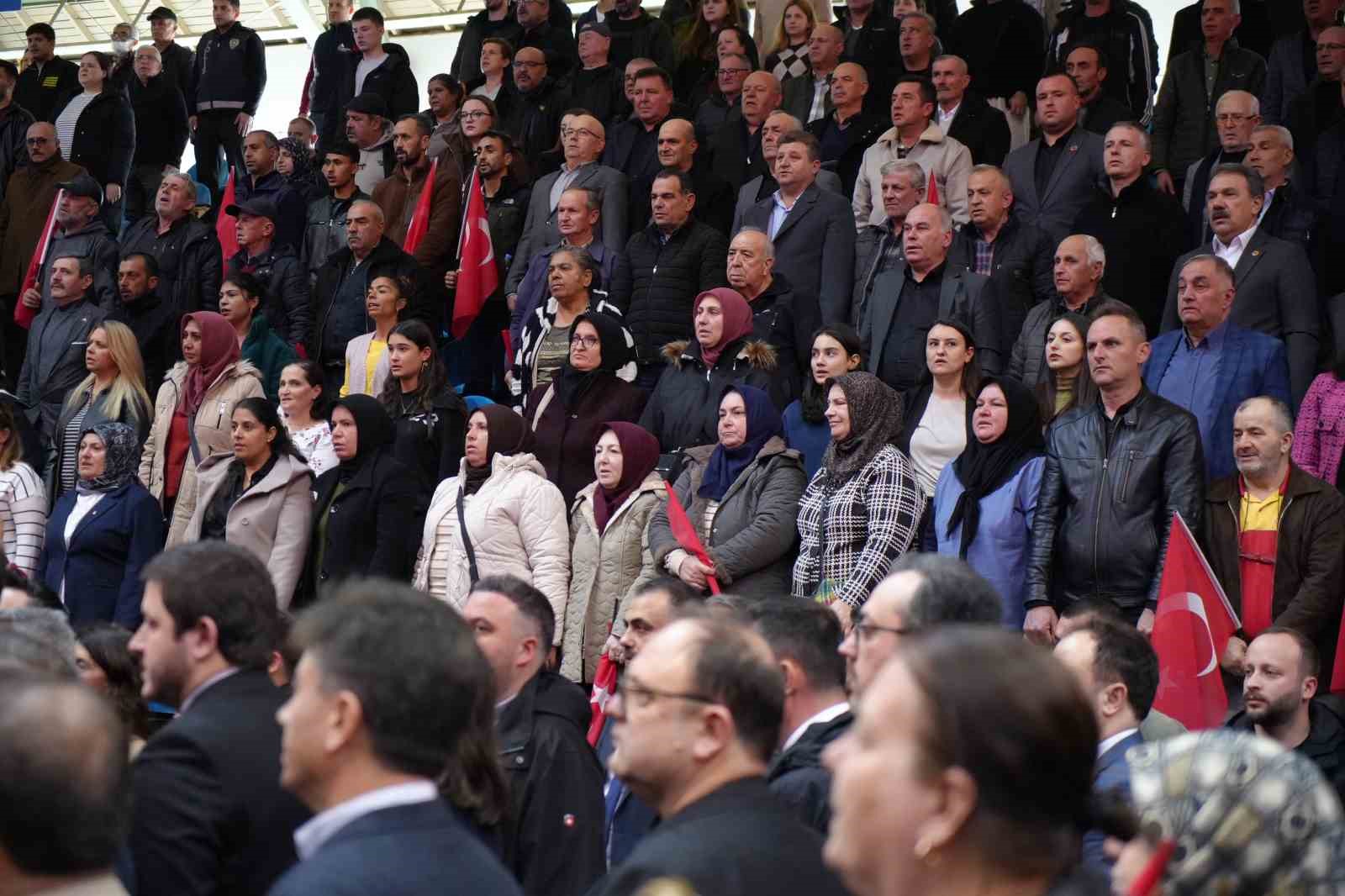 bakan kurum 11 ilimizde es zamanli calisarak bir avrupa ulkesi buyuklugundeki alani yeniden insa 6S2mWSFY