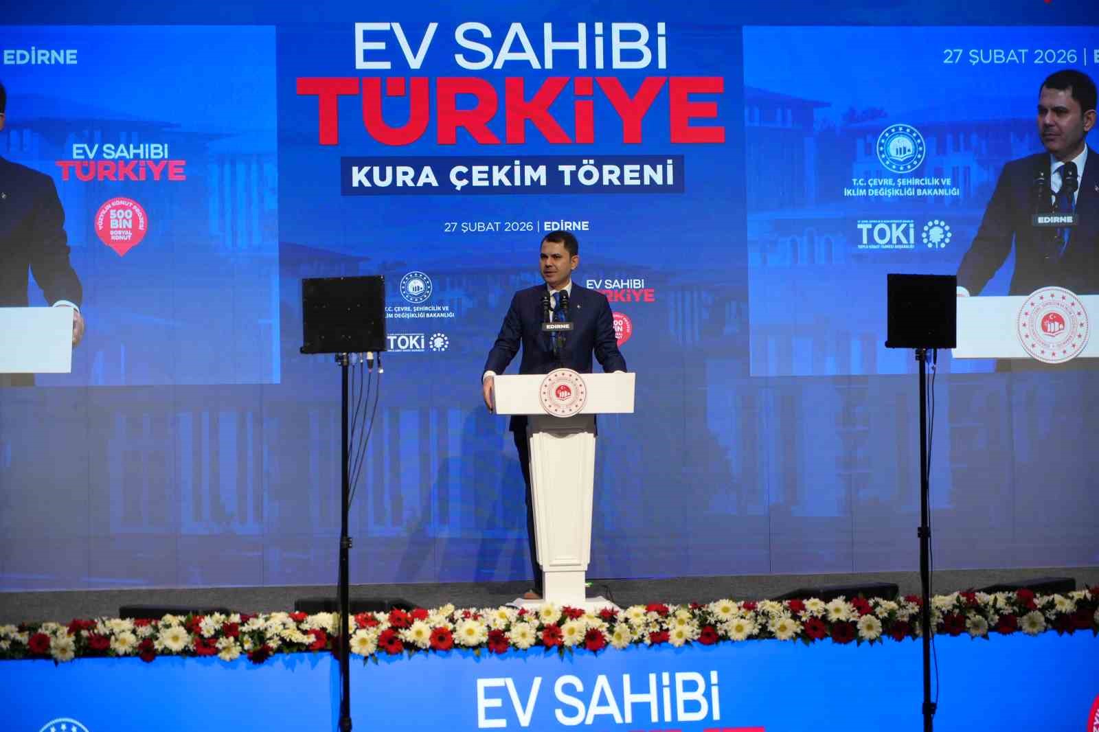 bakan kurum 11 ilimizde es zamanli calisarak bir avrupa ulkesi buyuklugundeki alani yeniden insa HtT6PsDl