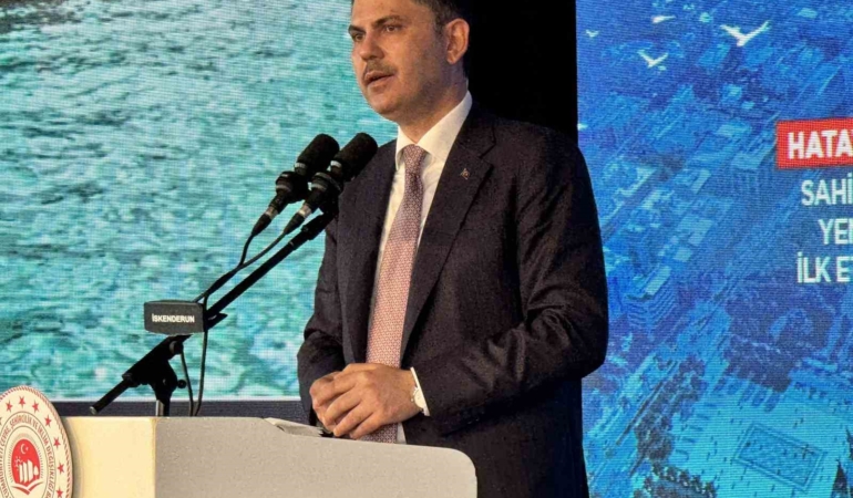 bakan-kurum-2025in-sonunda-153-bini-hatayimizda-olmak-uzere-453-bininci-evimizin-anahtarini-da-cPArj9UC.jpg