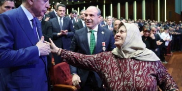 bakan-kurum-500-bin-sosyal-konutumuz-bitecek-hayaller-ertelenmeyecek-turkiye-kazanacak-yAb8127y.jpg