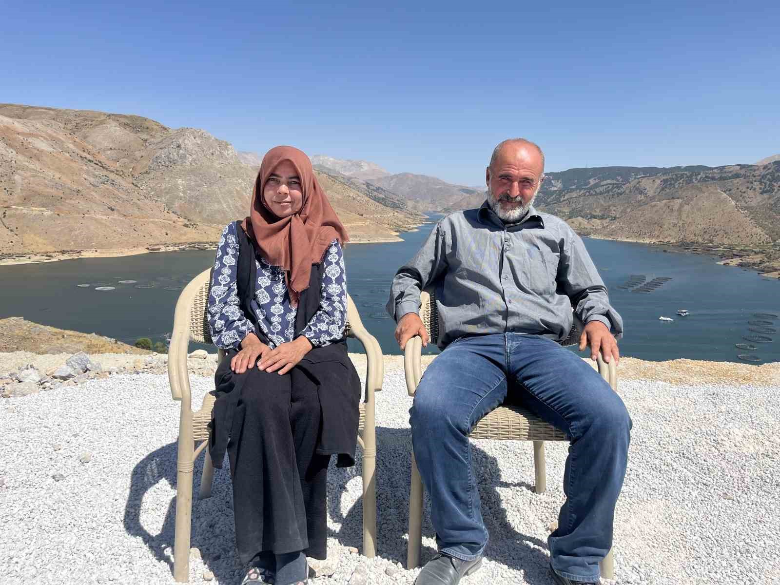 bakan kurum adiyamanda depremden sonra insa edilen koy evlerini paylasti 0 1fOhaCby