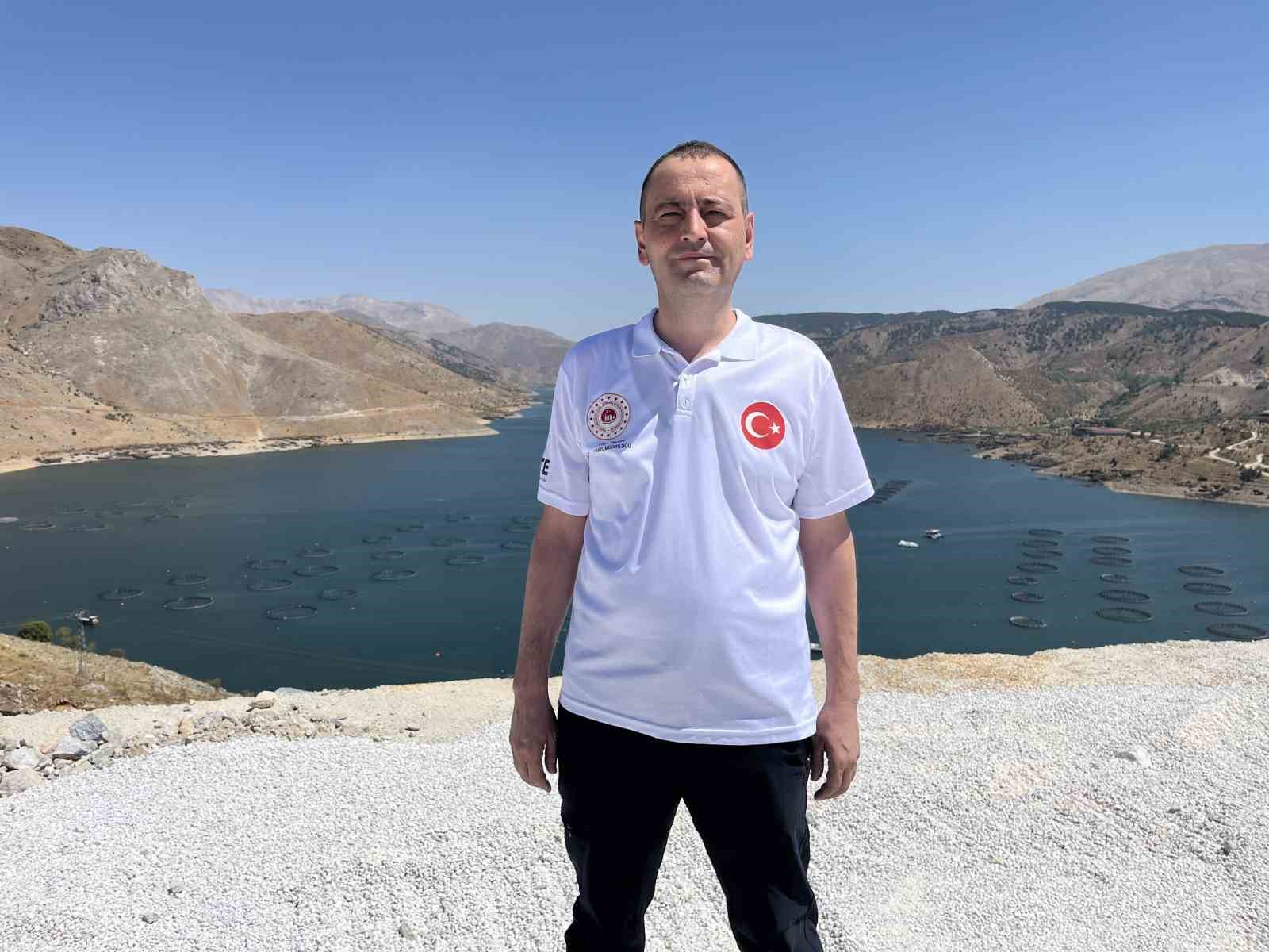 bakan kurum adiyamanda depremden sonra insa edilen koy evlerini paylasti 1 Jj3uWY9M
