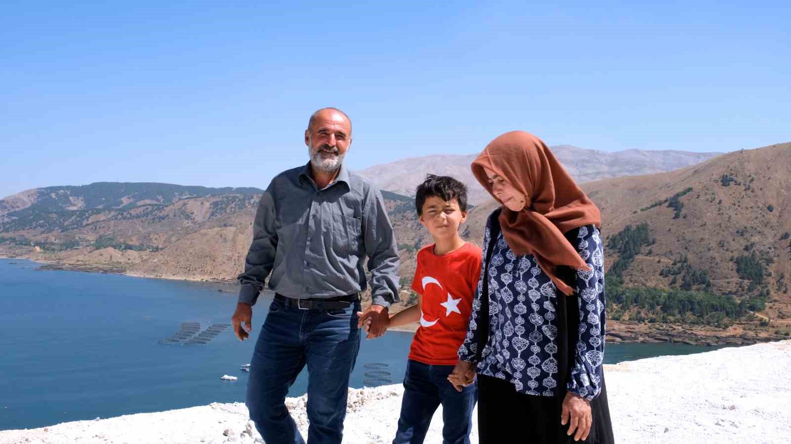 bakan kurum adiyamanda depremden sonra insa edilen koy evlerini paylasti 8