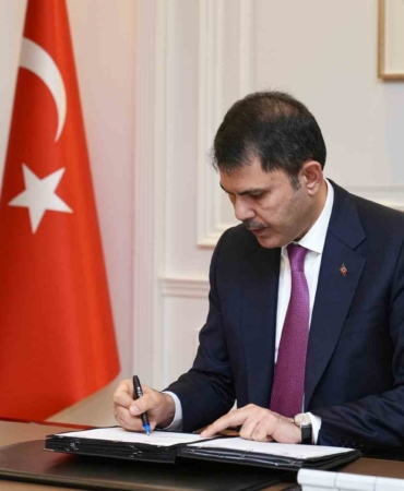 bakan-kurum-adiyamanda-depremden-sonra-insa-edilen-koy-evlerini-paylasti-bxJfNTtE.jpg