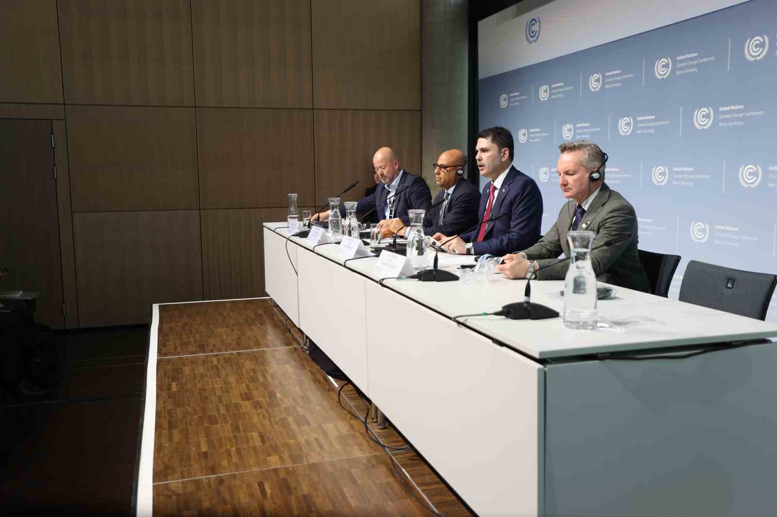 Bakan Kurum, Bonn’da COP31 Eylem Gündemi’nin önemli başlıklarını ve hedeflerini açıkladı 14 bakan kurum bonnda cop31 eylem gundeminin onemli basliklarini ve hedeflerini acikladi 10