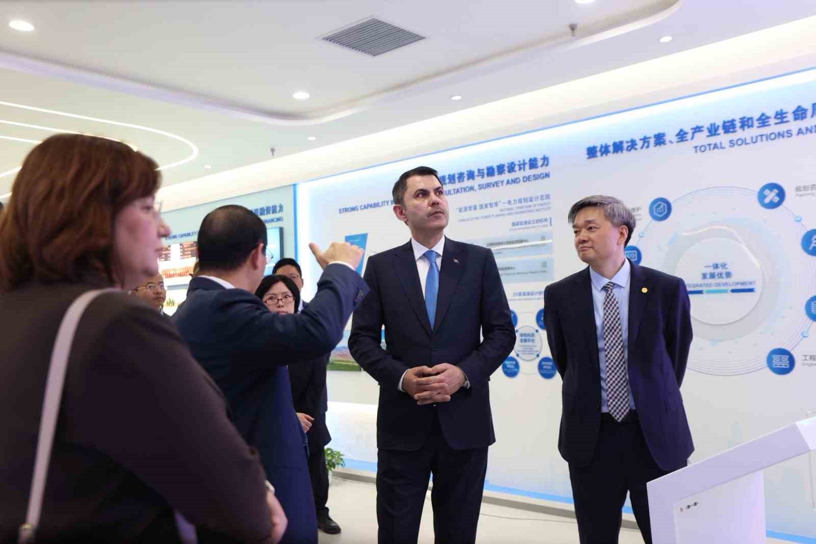 bakan kurum cinli sirketlerin yoneticileriyle gorustu 6 PcRfu4MB