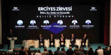 bakan-kurum-depremden-sonra-2-yilda-455-bin-konutu-bitirmek-kolay-is-degil-QGLWTPIy.jpg