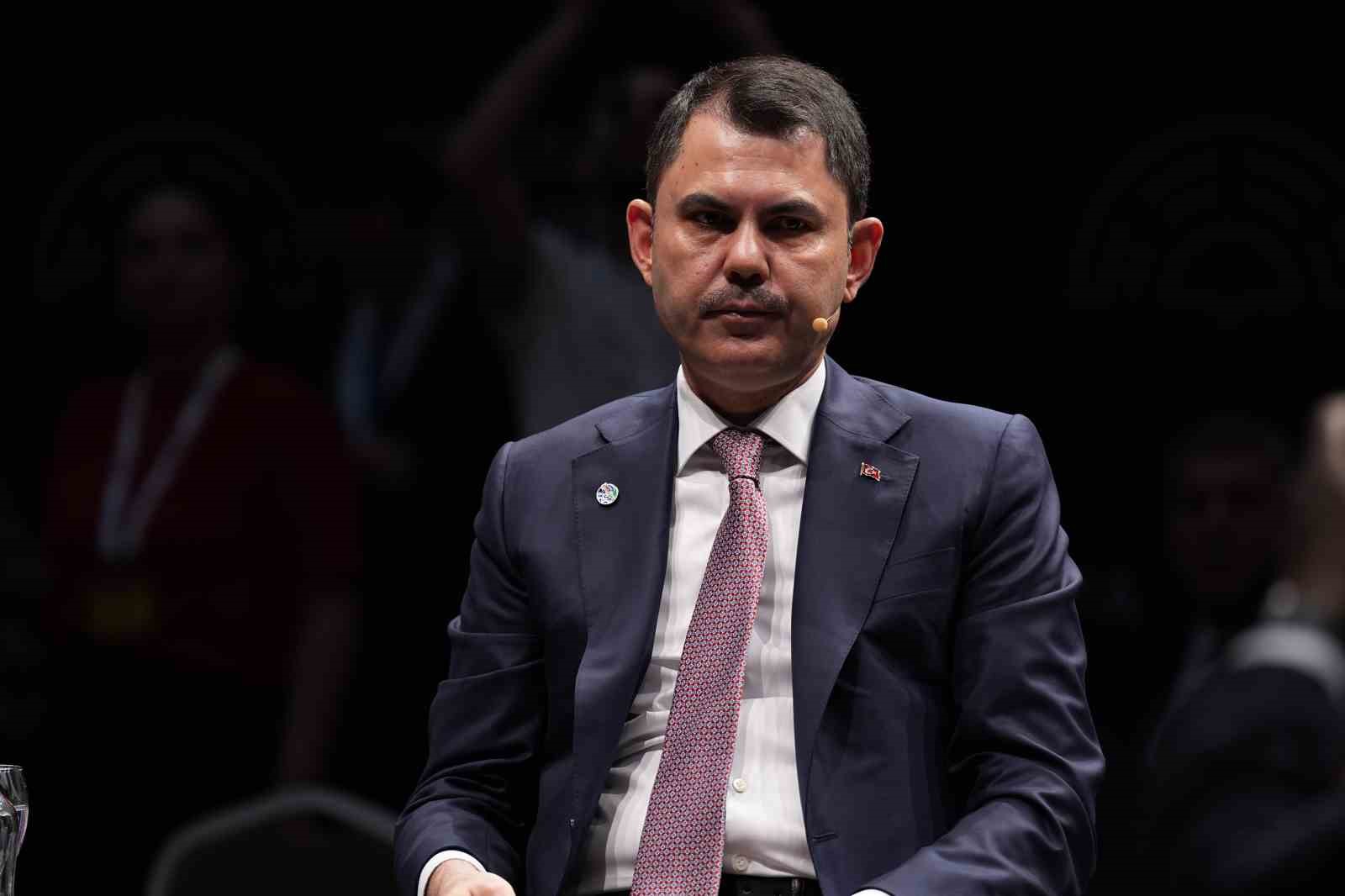 bakan kurum fosil yakitlardan uzaklasmak zorundayiz 0 PpHEet4t