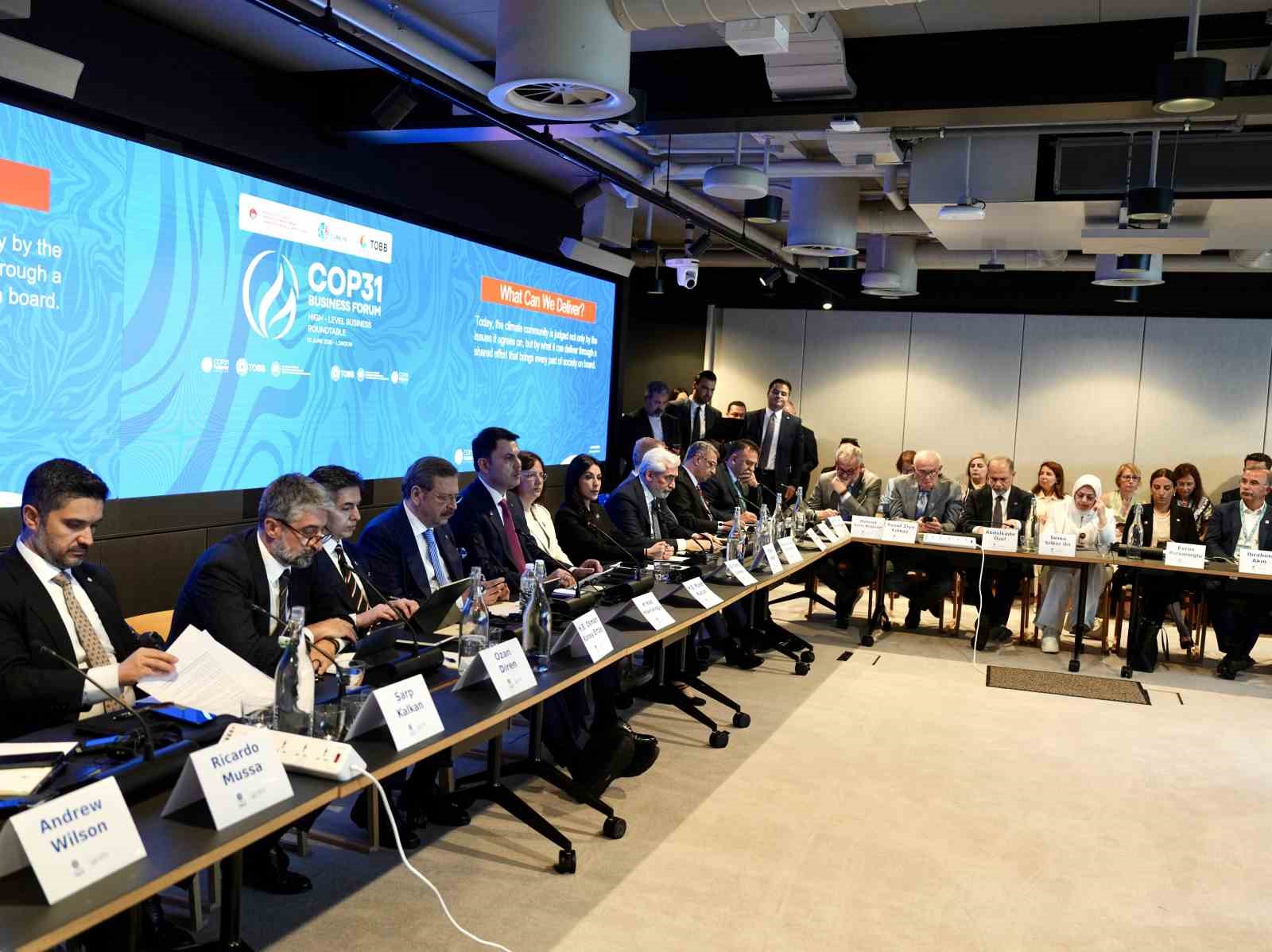 bakan kurum ingilterede cop31 is dunyasi forumunda konustu 2 wBEEBqag