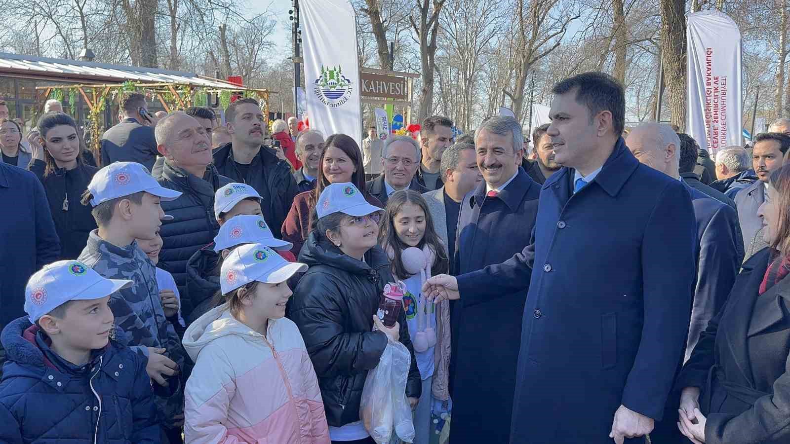 bakan kurum sifir atik senligine katildi 1 AsZ4F49Q