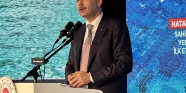 bakan-kurum-sindirgida-80i-konut-127-bagimsiz-bolumun-agir-hasarli-oldugunu-belirledik-uHzWtWRy.jpg