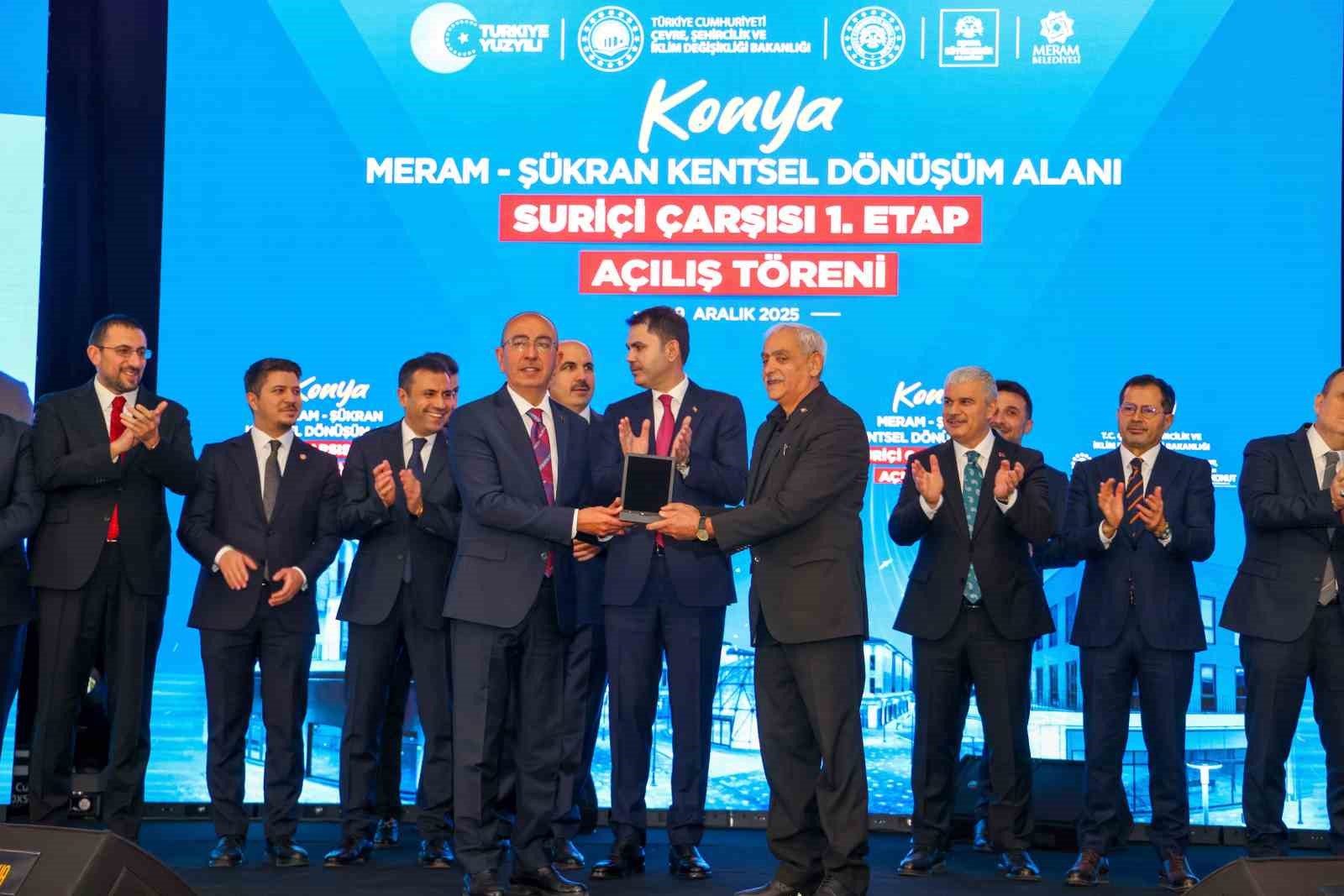 bakan kurum surici carsisi birinci etabin acilisini yapti bu proje bir vizyon eseridir bir SaGGDpTm