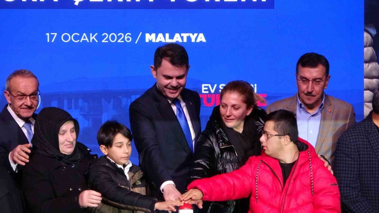 bakan kurum yuzyilin konut projesi ile turkiye genelinde 500 bin sosyal konut insa ediyoruz MgcDaSEL