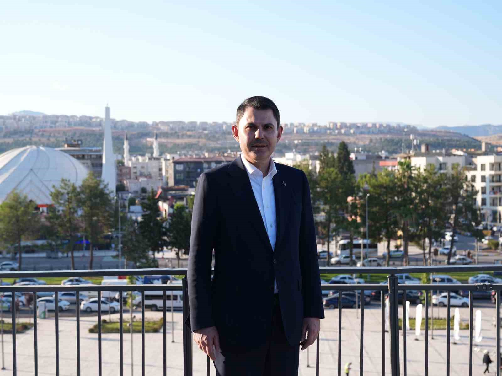 Bakan Kurum’dan depremzede Yusuf ve dedesine ziyaret 8 bakan kurumdan depremzede yusuf ve dedesine ziyaret 4 hkY2Z9lj