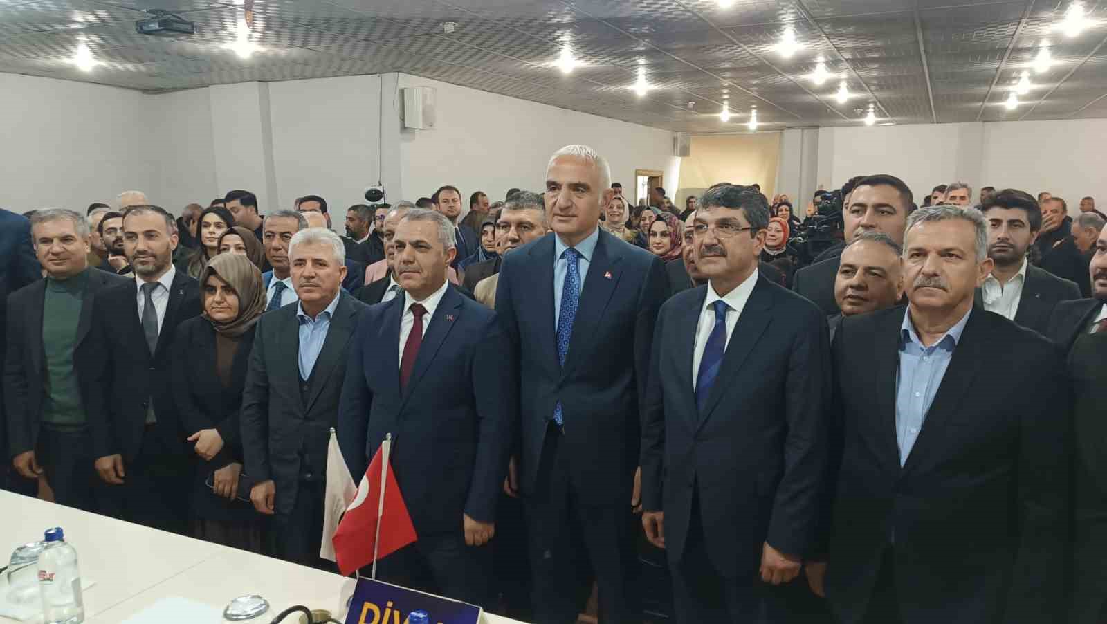 Bakan Mehmet Nuri Ersoy: "Batman’a 24 yılda 474 milyon liralık kültür ve turizm yatırımı yaptık" 6 bakan mehmet nuri ersoy batmana 24 yilda 474 milyon liralik kultur ve turizm yatirimi qlBuYiBp