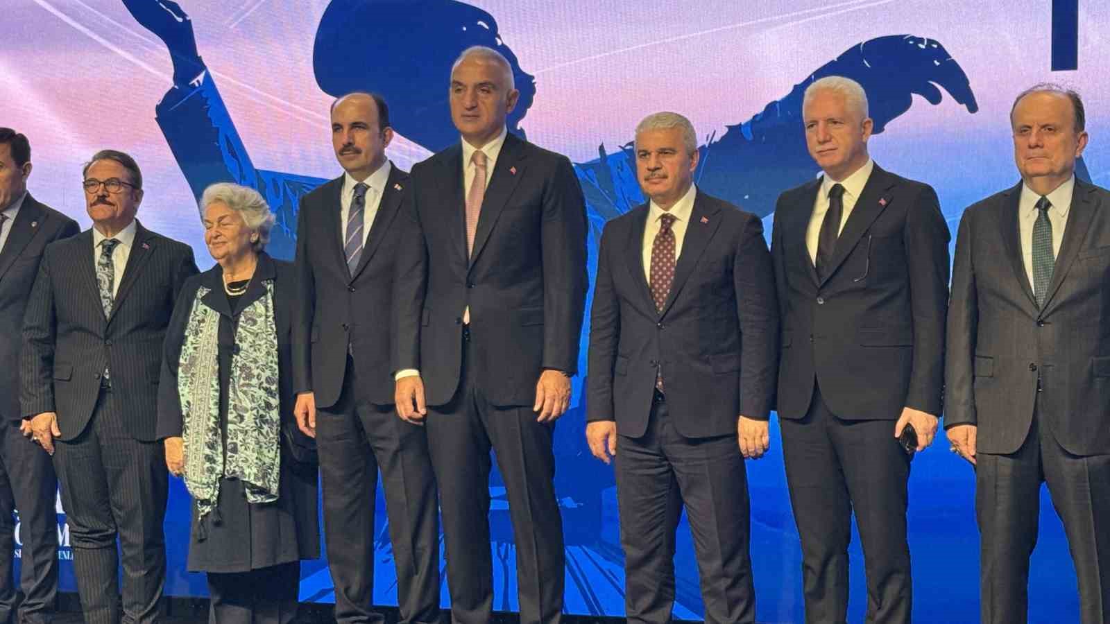 bakan mehmet nuri ersoy vuslat yildonumu uluslararasi anma torenlerini 6 aralikta mader i mevlana etkinligi 8rZ3j5z4