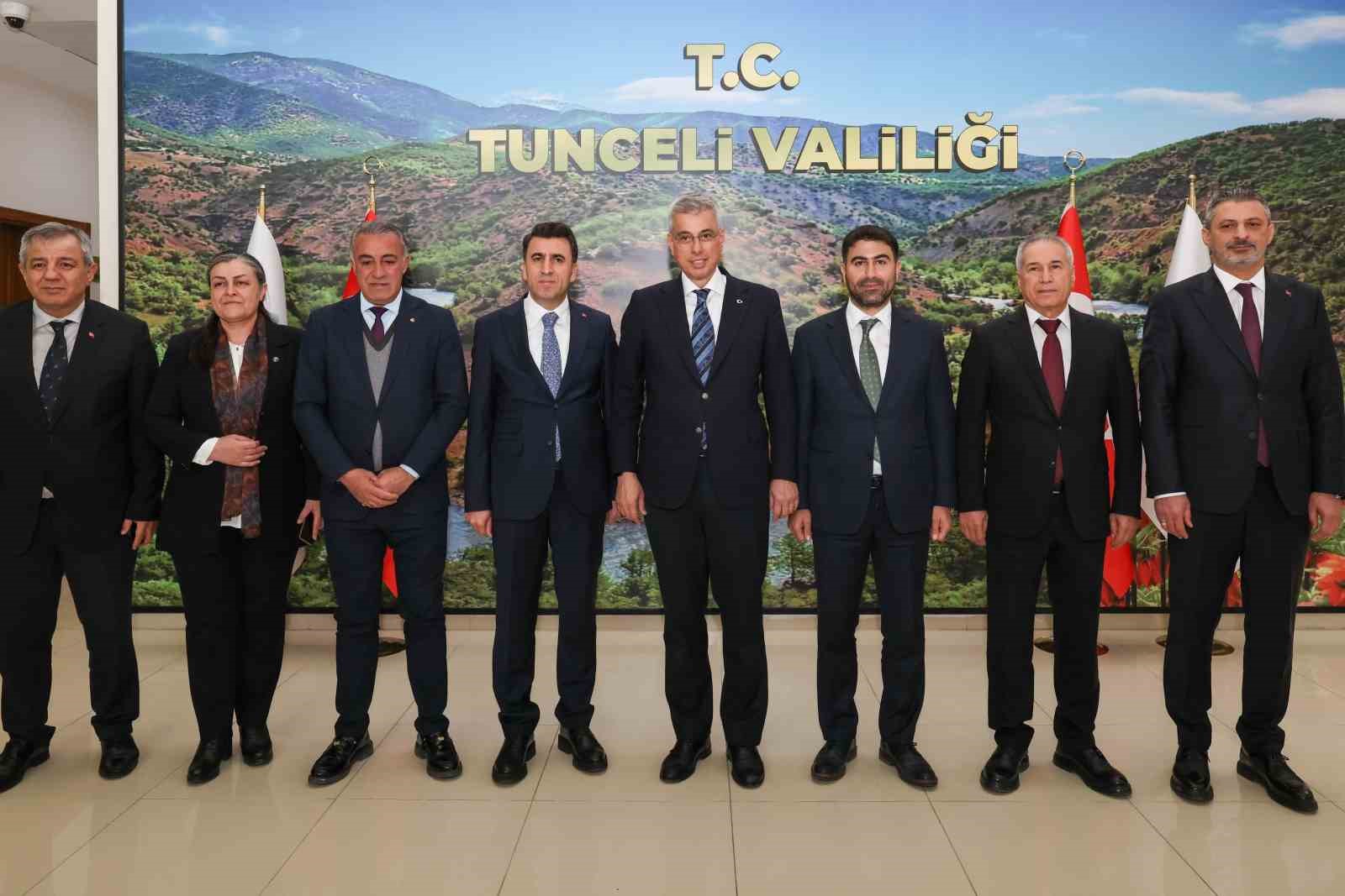 Bakan Memişoğlu: "Etrafımızda ateş çemberi olsa da Türkiye barış ve huzur adası haline geliyor" 7 bakan memisoglu etrafimizda ates cemberi olsa da turkiye baris ve huzur adasi haline geliyor 3z2F7rq6