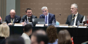 bakan-memisoglu-gelecege-yon-veren-bir-saglik-sistemini-insa-edecegiz-8BUsdXXb.jpg