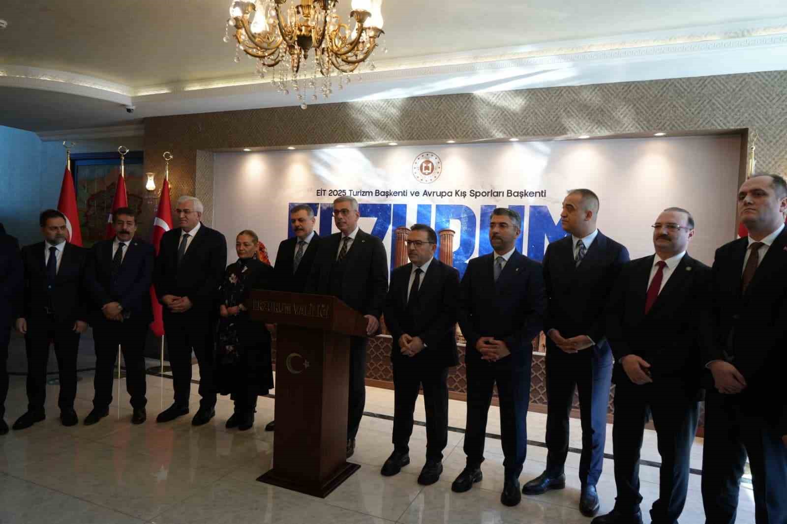 bakan memisoglu saglik hizmetlerinin daha iyi olmasi icin neler yapacagimizi yerinde degerlendirmek icin buradayiz PbeXEkjV