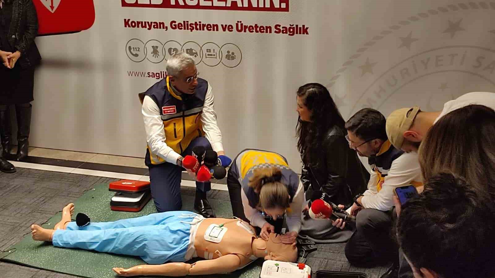 Bakan Memişoğlu: "Son 20 yılda acil sağlık hizmetlerinde küresel bir başarı hikayesine imza attık" 7 bakan memisoglu son 20 yilda acil saglik hizmetlerinde kuresel bir basari hikayesine imza attik W9QFuDnL