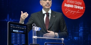 bakan-memisoglundan-yerli-kalp-akciger-makinesi-paylasimi-ZUUX1SBP.jpg
