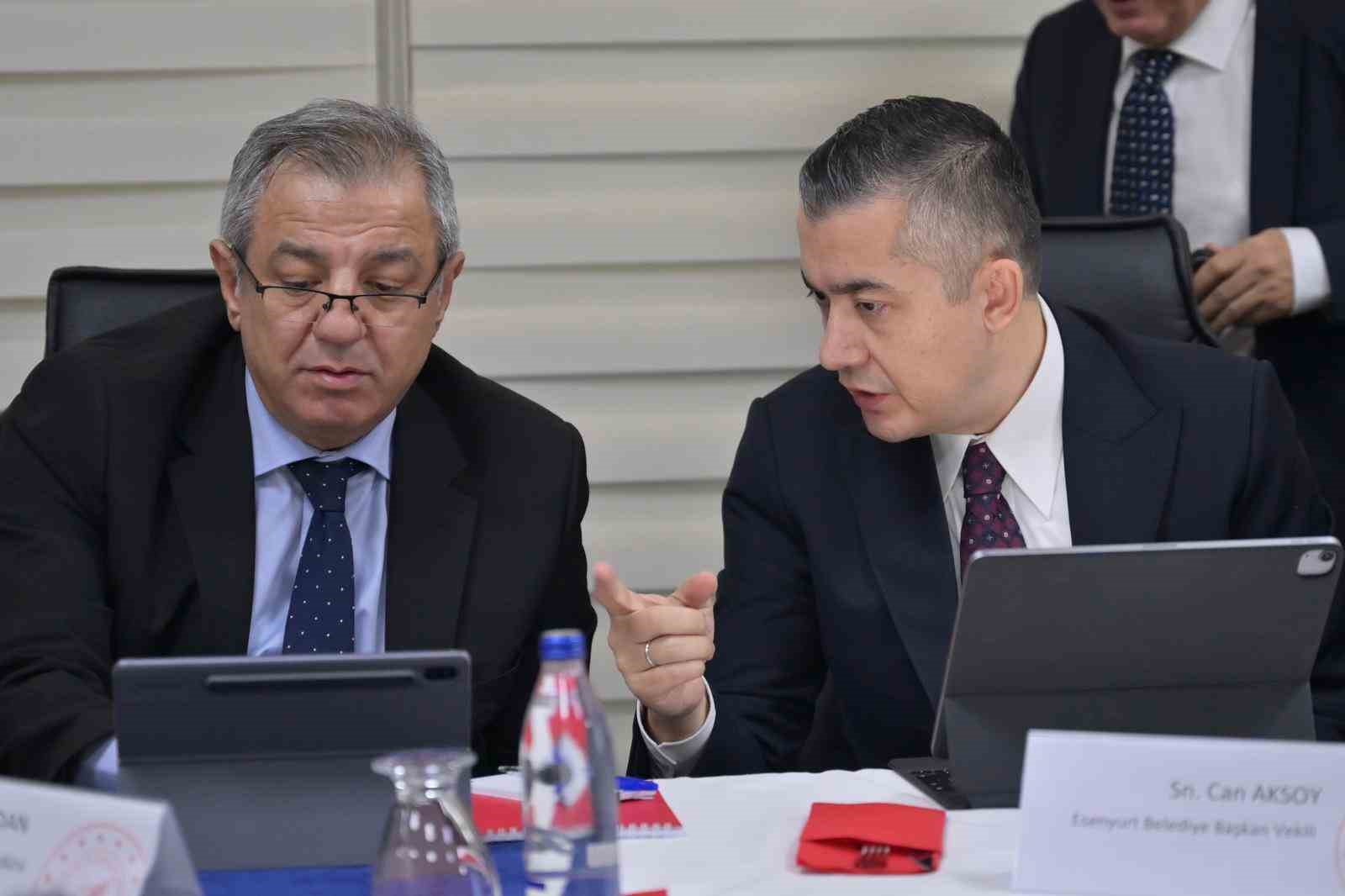 Bakan Memişoğlu’nun katıldığı toplantıda Esenyurt’taki sağlık yatırımları ele alındı 5 bakan memisoglunun katildigi toplantida esenyurttaki saglik yatirimlari ele alindi 1 APHddsaE