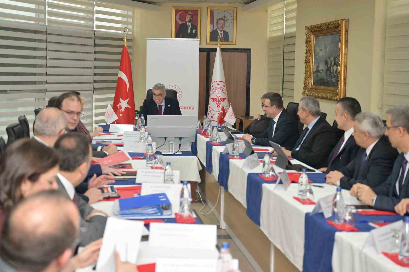 Bakan Memişoğlu’nun katıldığı toplantıda Esenyurt’taki sağlık yatırımları ele alındı 7 bakan memisoglunun katildigi toplantida esenyurttaki saglik yatirimlari ele alindi 3