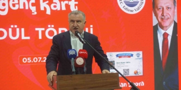 bakan-osman-askin-bak-en-buyuk-hedefimiz-gencleri-spora-yonlendirerek-kotu-aliskanliklardan-uzak-tutmak-gACKBtCz.jpg